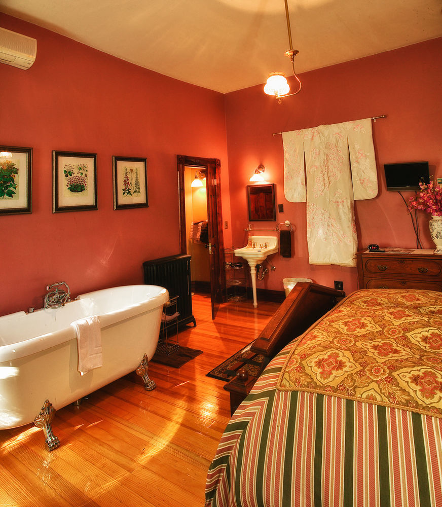 セント・ジョセフ ウイスキー マンション Bed & Breakfast エクステリア 写真